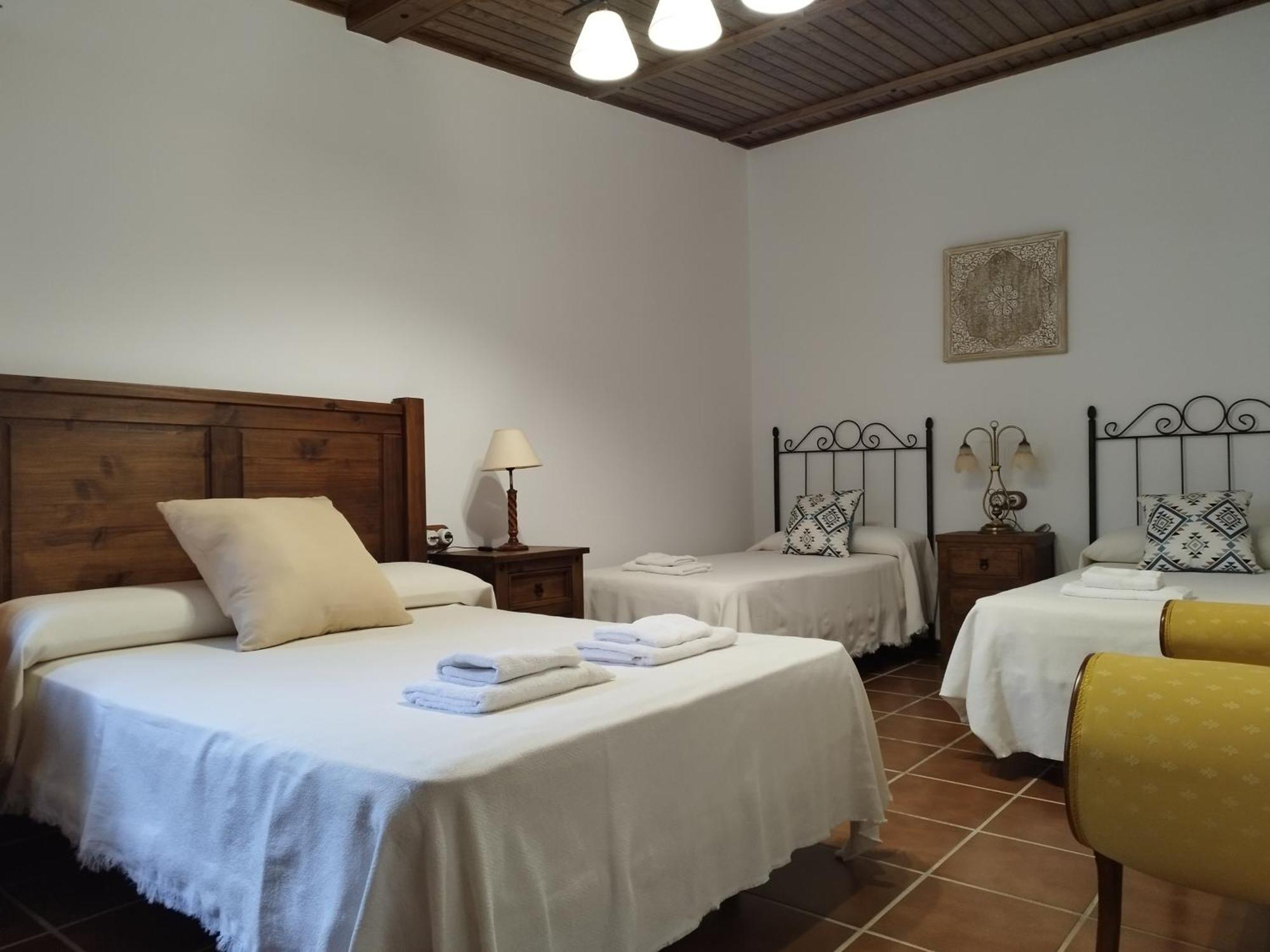 Vivienda Rural Los Madronos Malcocinado  Ngoại thất bức ảnh